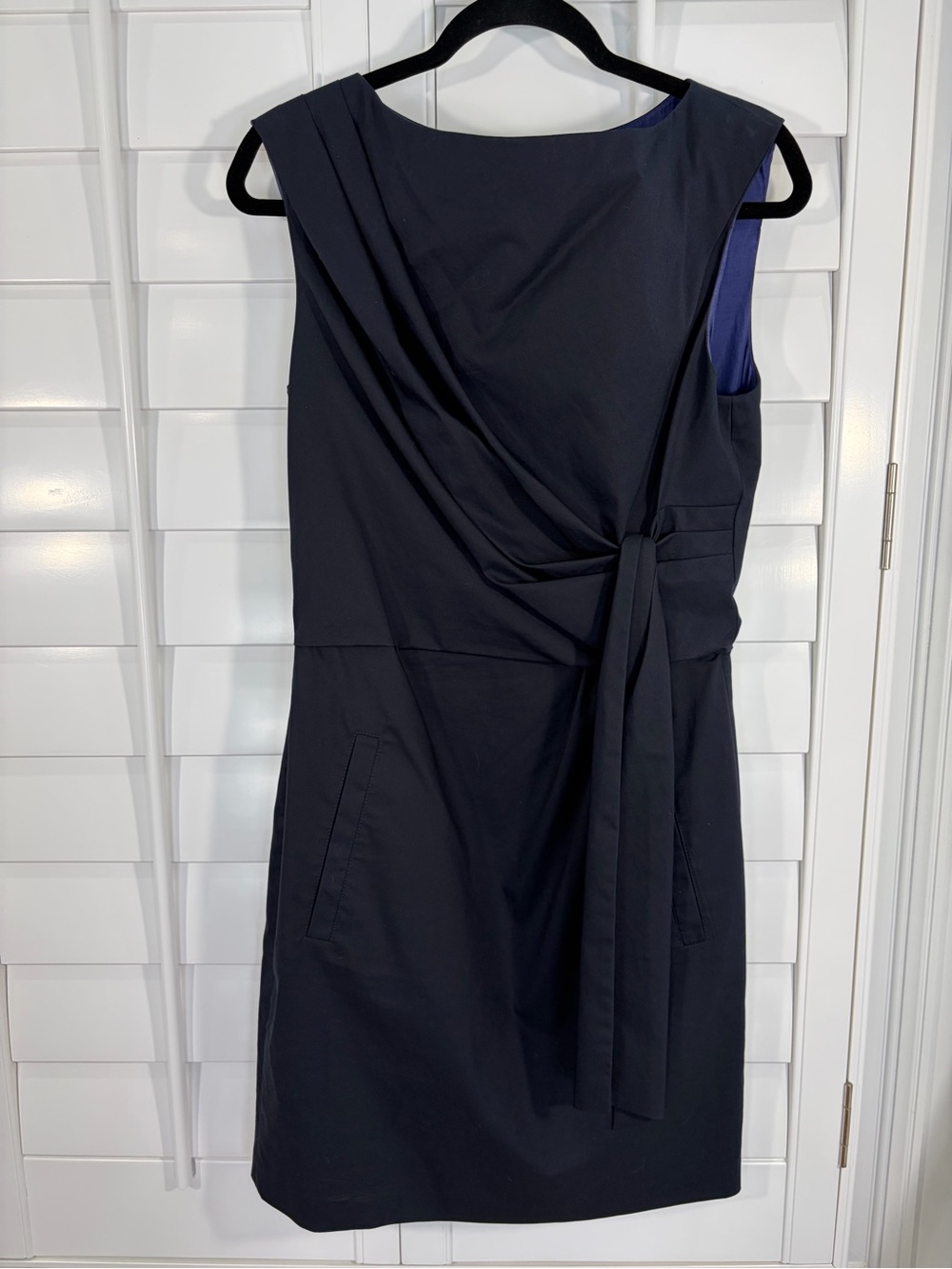 Diane Von Furstenberg Amara Sleeveless Navy Draped Sheath Dress (10) - Picture 2 of 13